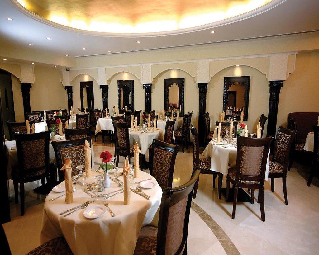 فندق دبيفي  فندق لاندمارك الرقة المطعم الصورة